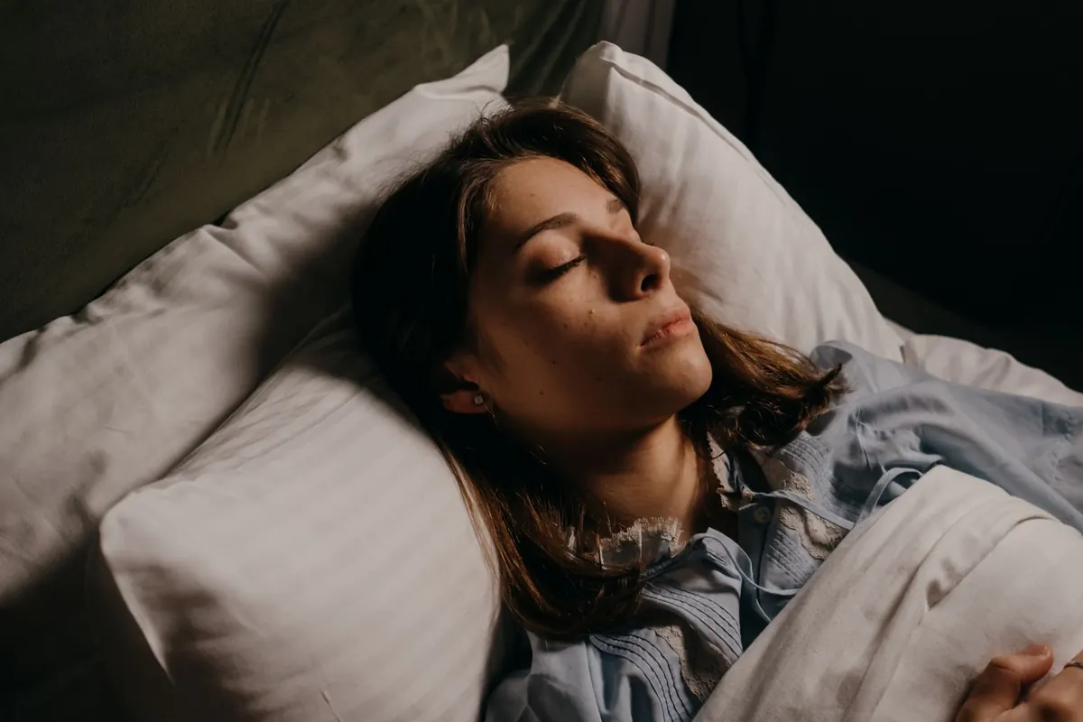 The Beauty Sleep Checklist: 8 Evening Habits for Better Skin by Morning